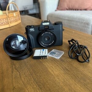 4K Ultra HD Digital Camera 48MP Vlogging Camera with Wide Angle Lens